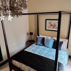 Camera con letto queen size